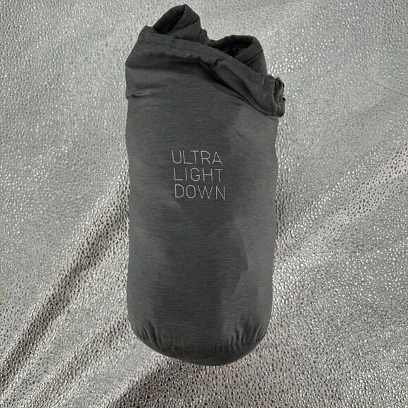 Uniqlo Ultra Light Down Packable Puffer Vest Gray Sleeveless Size Large - Picture 8 of 8